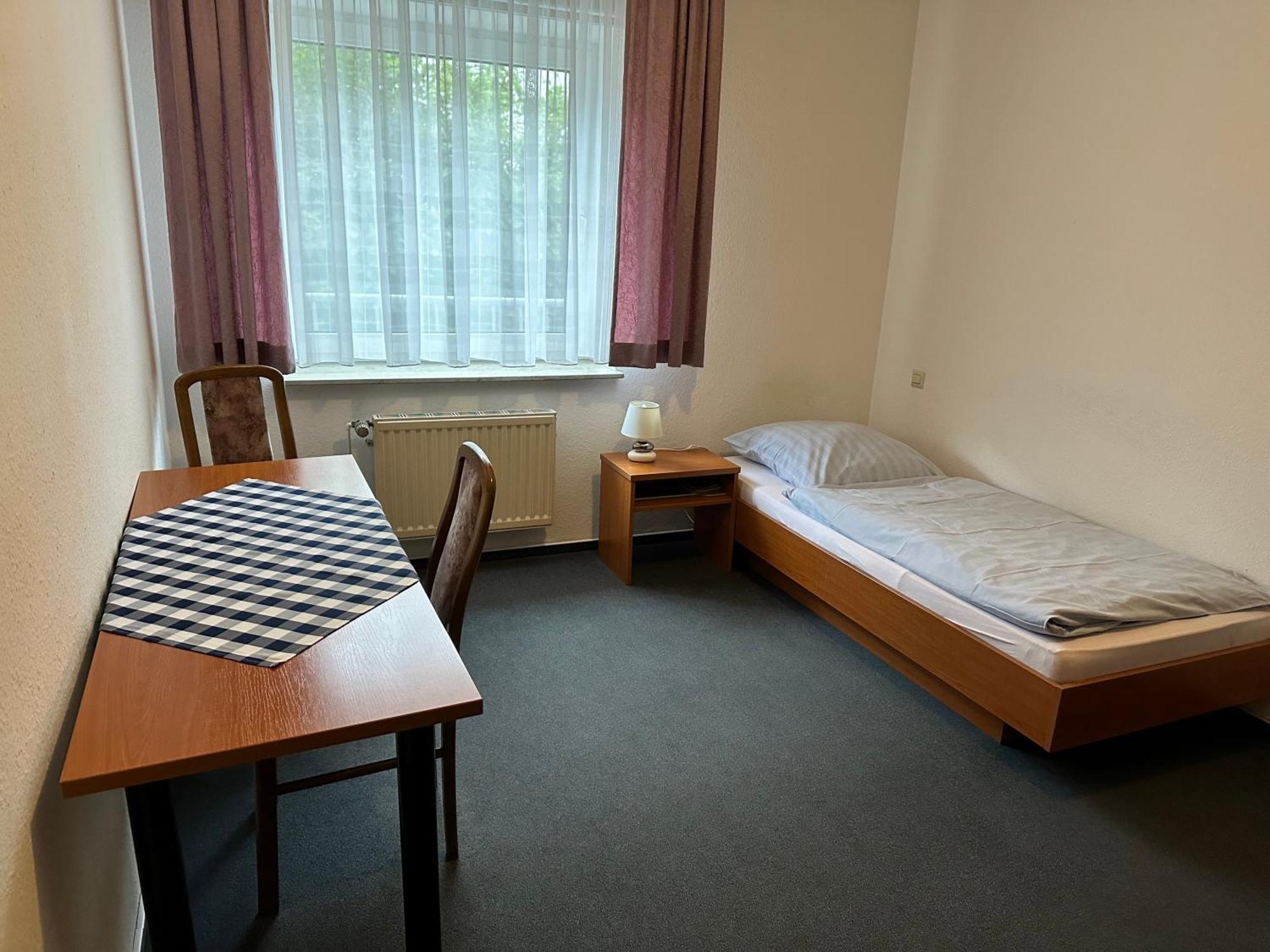 Haus Pegasus Hotel Garbsen Quarto foto